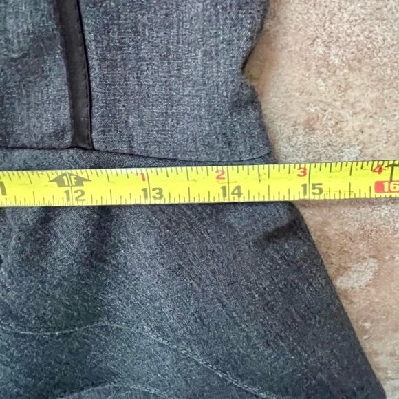 New York and Company NY&C Sleeveless V-neck Grey Lined Back Zipper Dress Size 6 - Picture 14 of 16